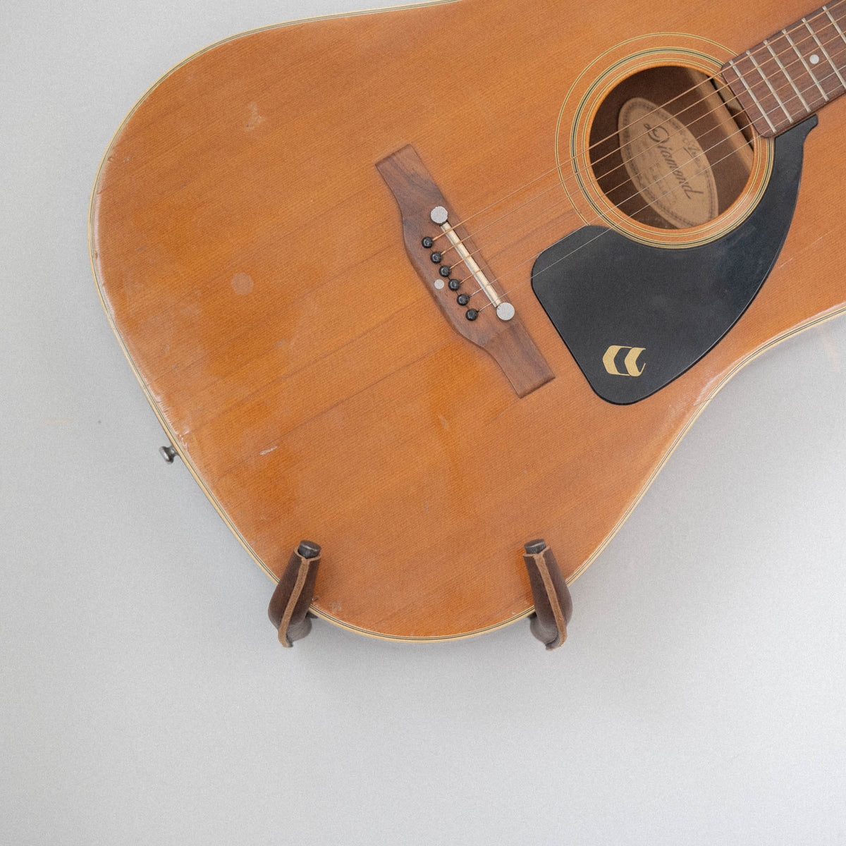 Horizontal Guitar Mount