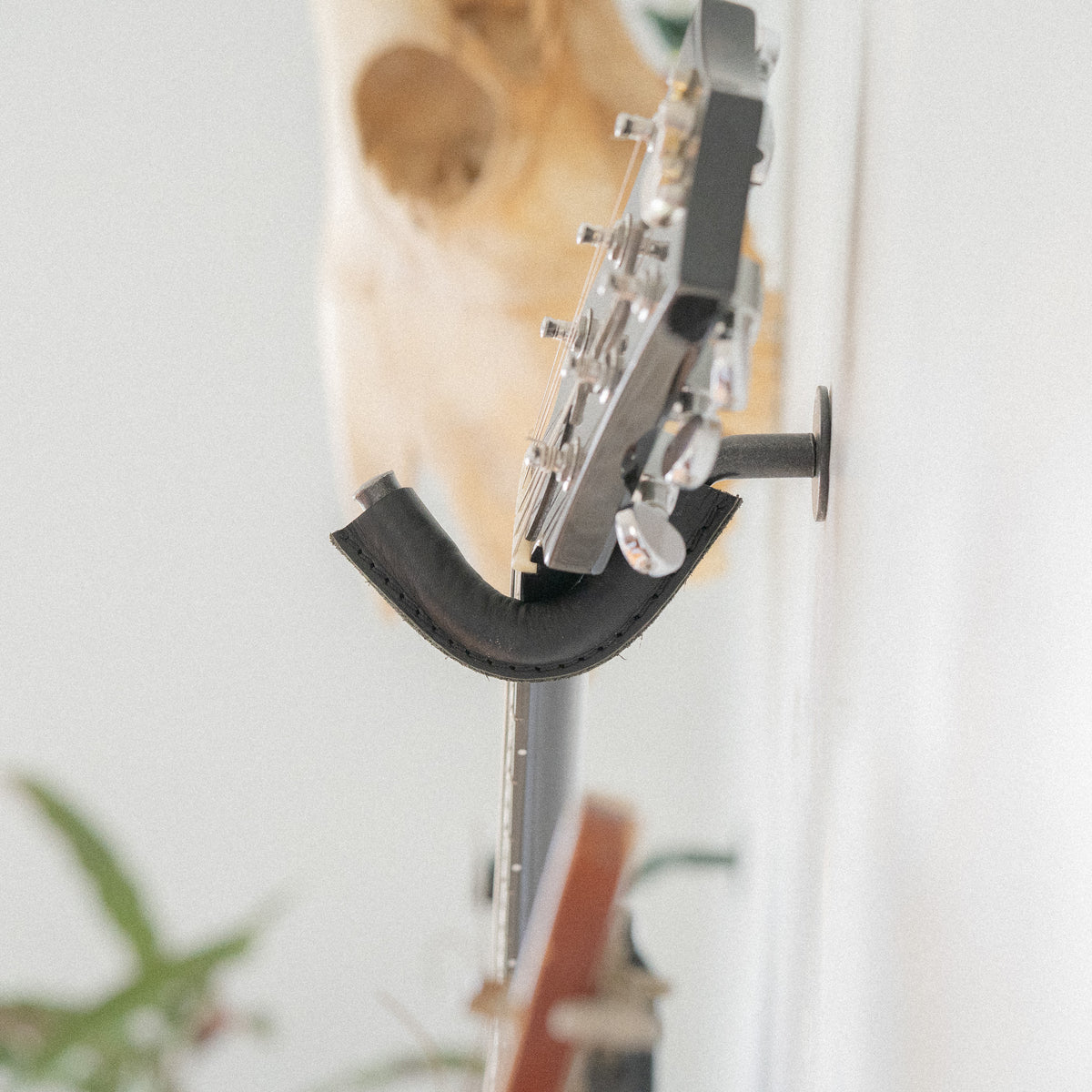 Horizontal Guitar Mount